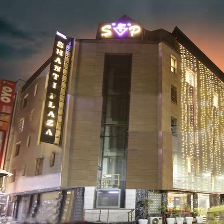 The Shanti Plaza - Нью-Дели Экстерьер фото